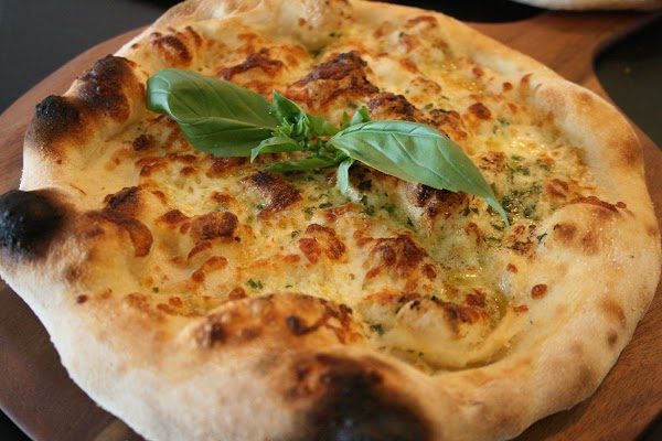 Crust Pizzeria photo 1