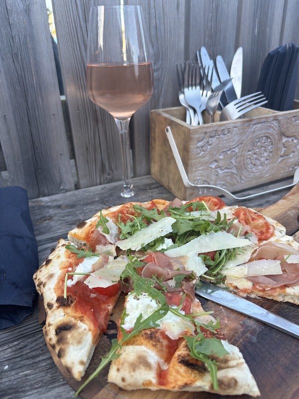 Crust Pizzeria photo 3
