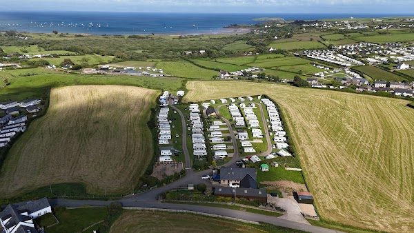 Deucoch Touring & Camping Park photo 1