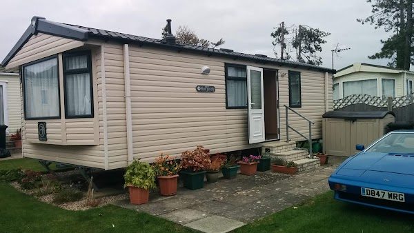 Fach Farm Caravan Park photo 4