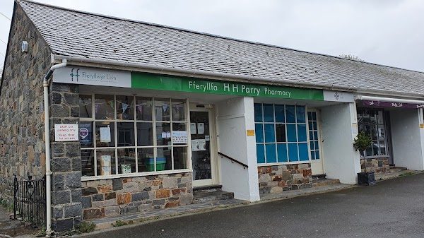 Fferyllfa H H Parry Pharmacy (Fferyllwyr Llyn CYF)