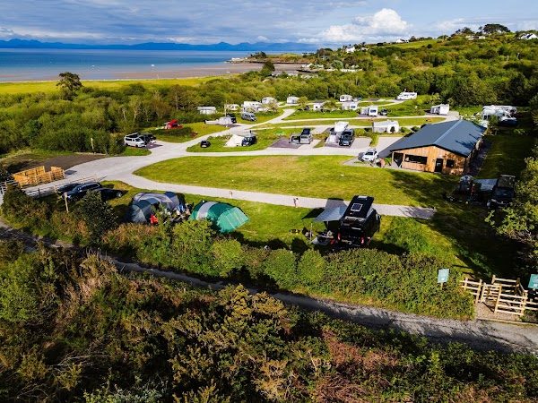 Tonnau'r Môr Caravan and Camping site photo 1