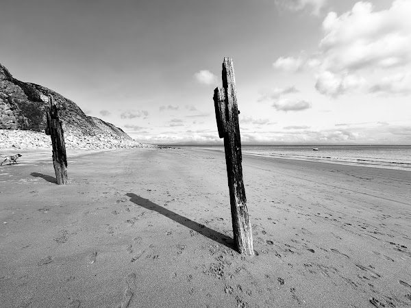 Traeth Trwyn y Fach photo 3